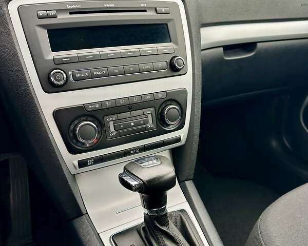 Сірий Шкода Октавія, об'ємом двигуна 0 л та пробігом 151 тис. км за 9450 $, фото 41 на Automoto.ua