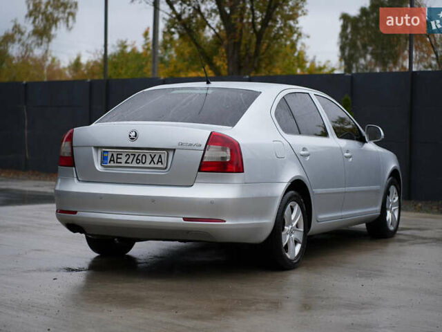 Шкода Октавія 2010 у Дніпро (Дніпропетровську) на Automoto.ua Сірий Шкода Октавія, об'ємом двигуна 1.97 л та пробігом 292 тис. км за 9300 $, фото 5 на Automoto.ua