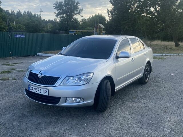 Сірий Шкода Октавія, об'ємом двигуна 1.8 л та пробігом 170 тис. км за 8000 $, фото 17 на Automoto.ua
