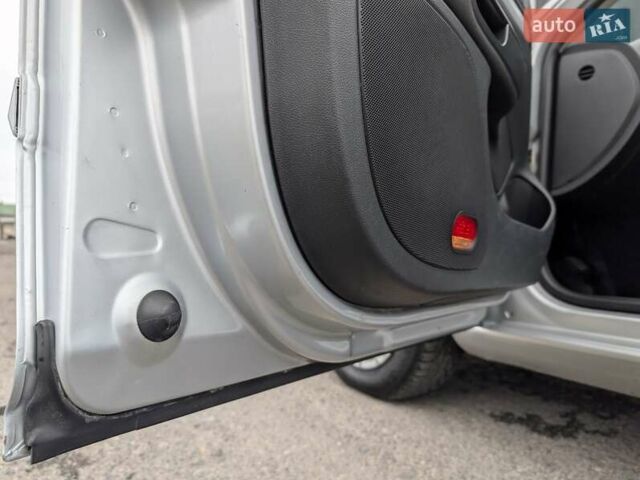 Сірий Шкода Октавія, об'ємом двигуна 1.9 л та пробігом 277 тис. км за 7750 $, фото 18 на Automoto.ua