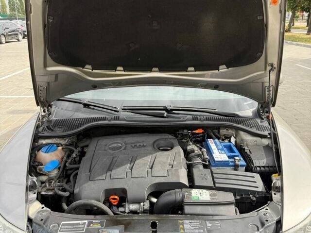 Сірий Шкода Октавія, об'ємом двигуна 1.6 л та пробігом 198 тис. км за 7300 $, фото 11 на Automoto.ua