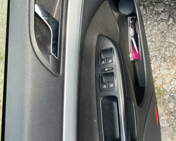 Сірий Шкода Октавія, об'ємом двигуна 1.8 л та пробігом 140 тис. км за 7500 $, фото 13 на Automoto.ua