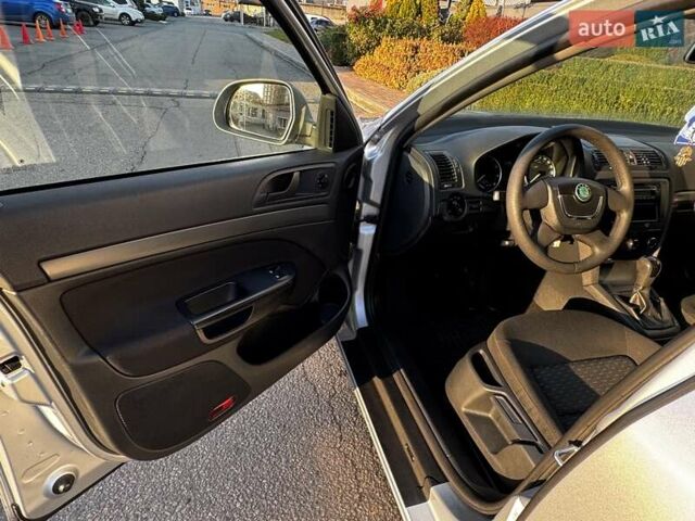 Серый Шкода Октавия, объемом двигателя 1.4 л и пробегом 220 тыс. км за 7300 $, фото 12 на Automoto.ua
