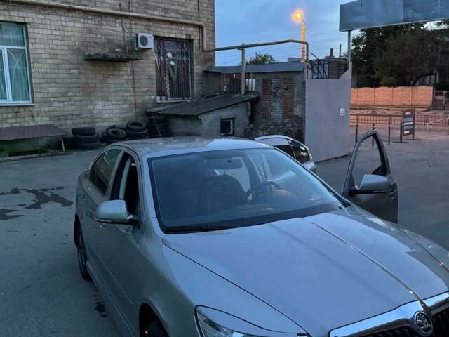 Сірий Шкода Октавія, об'ємом двигуна 1.8 л та пробігом 150 тис. км за 7500 $, фото 6 на Automoto.ua