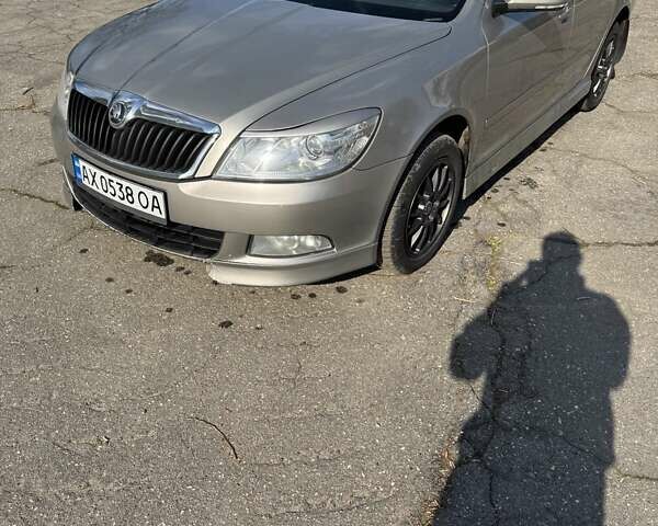 Сірий Шкода Октавія, об'ємом двигуна 1.8 л та пробігом 150 тис. км за 7500 $, фото 5 на Automoto.ua