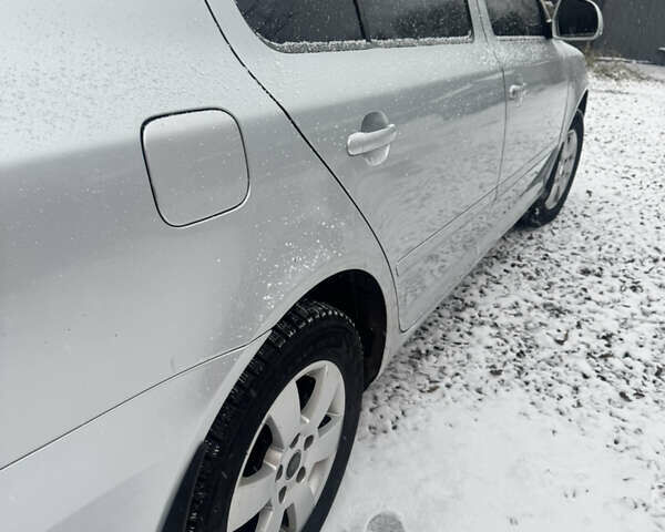 Серый Шкода Октавия, объемом двигателя 1.6 л и пробегом 263 тыс. км за 6300 $, фото 9 на Automoto.ua