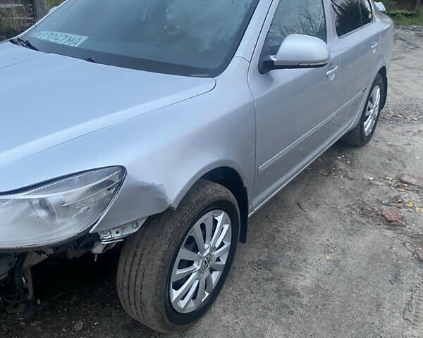 Серый Шкода Октавия, объемом двигателя 1.8 л и пробегом 180 тыс. км за 5500 $, фото 1 на Automoto.ua