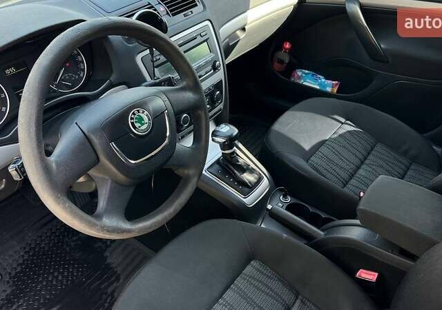 Серый Шкода Октавия, объемом двигателя 1.8 л и пробегом 276 тыс. км за 7700 $, фото 21 на Automoto.ua