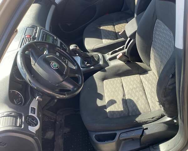 Серый Шкода Октавия, объемом двигателя 1.4 л и пробегом 307 тыс. км за 5900 $, фото 5 на Automoto.ua