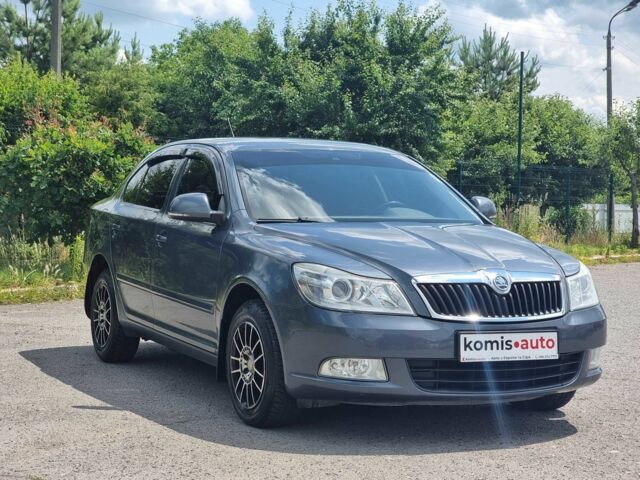 Серый Шкода Октавия, объемом двигателя 1.6 л и пробегом 342 тыс. км за 7199 $, фото 3 на Automoto.ua