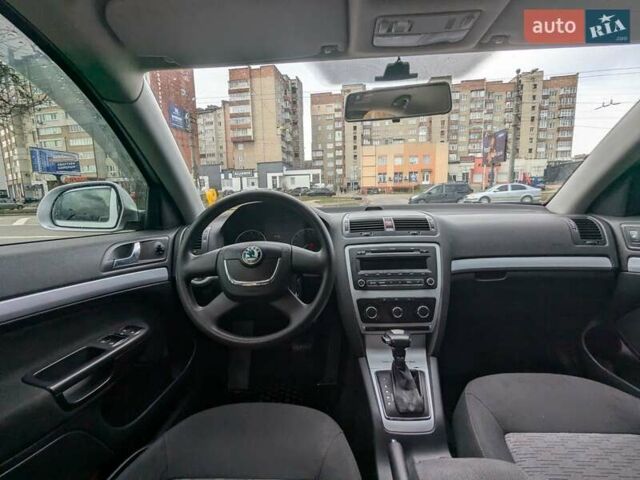 Сірий Шкода Октавія, об'ємом двигуна 1.8 л та пробігом 221 тис. км за 6600 $, фото 13 на Automoto.ua