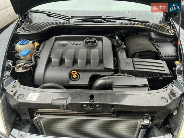 Серый Шкода Октавия, объемом двигателя 1.9 л и пробегом 280 тыс. км за 7000 $, фото 19 на Automoto.ua