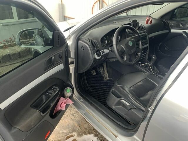 Серый Шкода Октавия, объемом двигателя 1.6 л и пробегом 288 тыс. км за 6200 $, фото 6 на Automoto.ua