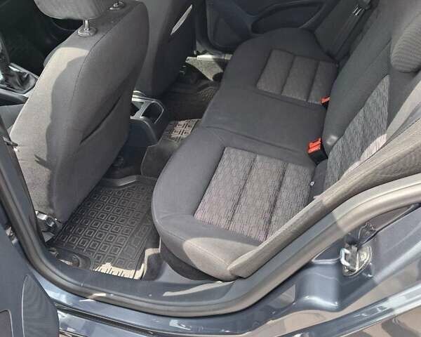 Серый Шкода Октавия, объемом двигателя 1.6 л и пробегом 142 тыс. км за 8300 $, фото 10 на Automoto.ua