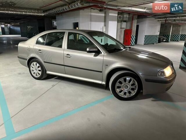 Сірий Шкода Октавія, об'ємом двигуна 1.6 л та пробігом 200 тис. км за 6900 $, фото 4 на Automoto.ua