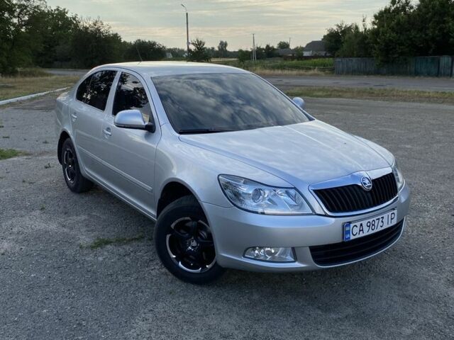 Сірий Шкода Октавія, об'ємом двигуна 1.8 л та пробігом 170 тис. км за 8000 $, фото 3 на Automoto.ua