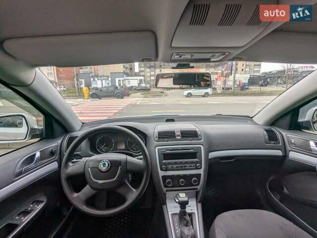 Сірий Шкода Октавія, об'ємом двигуна 1.8 л та пробігом 221 тис. км за 6600 $, фото 14 на Automoto.ua
