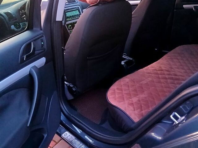 Серый Шкода Октавия, объемом двигателя 1.6 л и пробегом 180 тыс. км за 8600 $, фото 2 на Automoto.ua