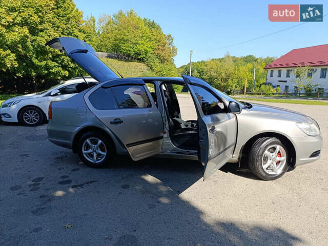 Сірий Шкода Октавія, об'ємом двигуна 1.6 л та пробігом 265 тис. км за 7100 $, фото 46 на Automoto.ua