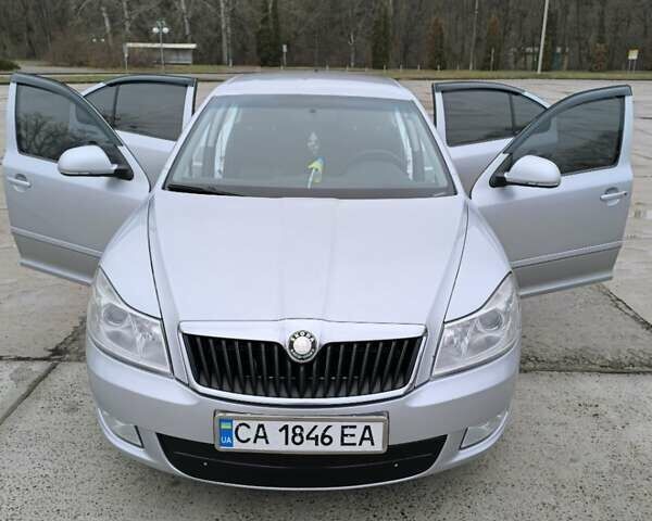Серый Шкода Октавия, объемом двигателя 1.97 л и пробегом 236 тыс. км за 6900 $, фото 5 на Automoto.ua