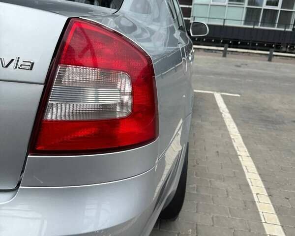 Сірий Шкода Октавія, об'ємом двигуна 1.9 л та пробігом 305 тис. км за 8500 $, фото 8 на Automoto.ua