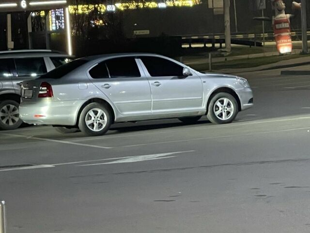 Серый Шкода Октавия, объемом двигателя 1.6 л и пробегом 288 тыс. км за 6200 $, фото 1 на Automoto.ua