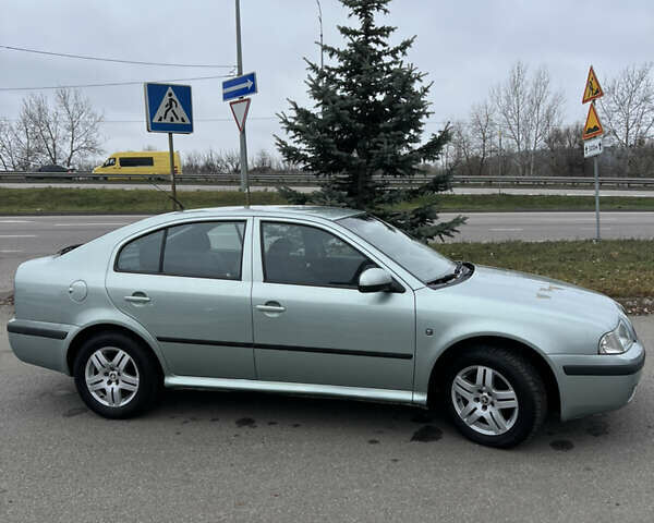 Серый Шкода Октавия, объемом двигателя 1.6 л и пробегом 224 тыс. км за 6450 $, фото 5 на Automoto.ua