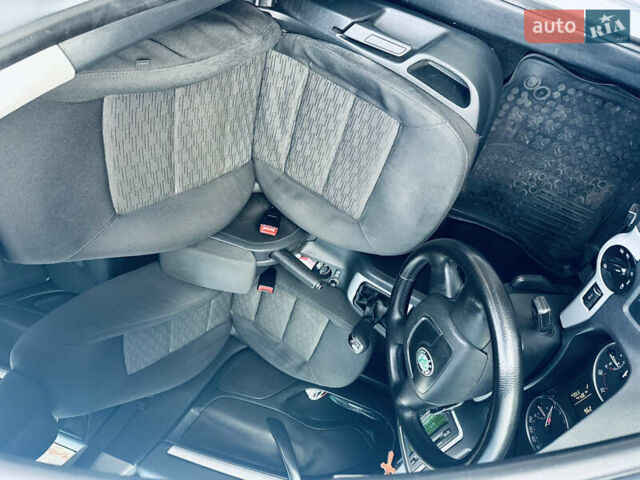 Серый Шкода Октавия, объемом двигателя 1.6 л и пробегом 285 тыс. км за 6700 $, фото 28 на Automoto.ua