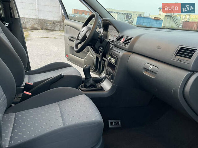 Сірий Шкода Октавія, об'ємом двигуна 1.6 л та пробігом 150 тис. км за 7650 $, фото 60 на Automoto.ua