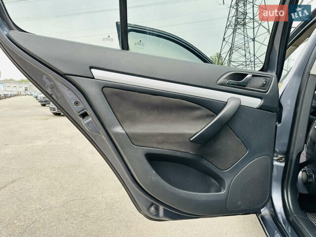 Серый Шкода Октавия, объемом двигателя 1.6 л и пробегом 280 тыс. км за 6300 $, фото 16 на Automoto.ua