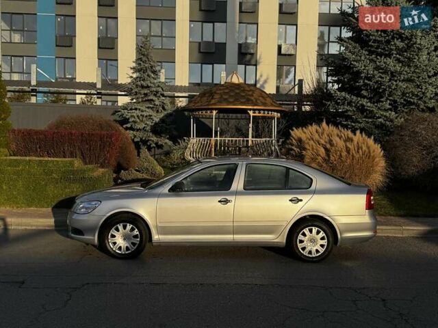 Серый Шкода Октавия, объемом двигателя 1.4 л и пробегом 220 тыс. км за 7300 $, фото 7 на Automoto.ua