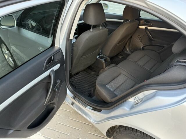 Сірий Шкода Октавія, об'ємом двигуна 1.6 л та пробігом 262 тис. км за 7800 $, фото 6 на Automoto.ua