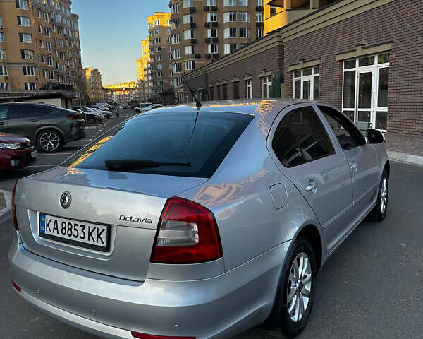 Серый Шкода Октавия, объемом двигателя 1.8 л и пробегом 245 тыс. км за 7000 $, фото 4 на Automoto.ua