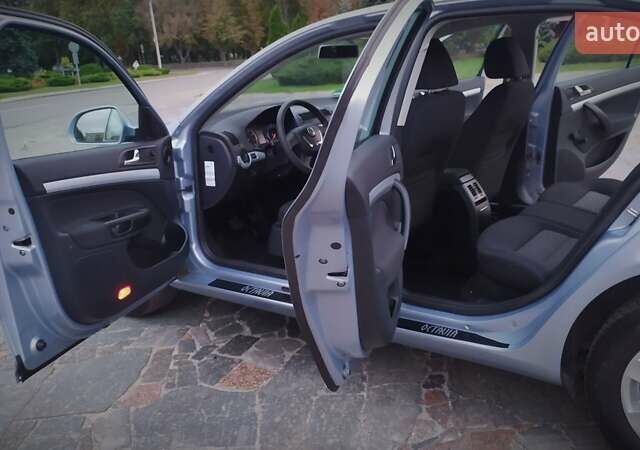 Сірий Шкода Октавія, об'ємом двигуна 1.4 л та пробігом 161 тис. км за 7800 $, фото 148 на Automoto.ua