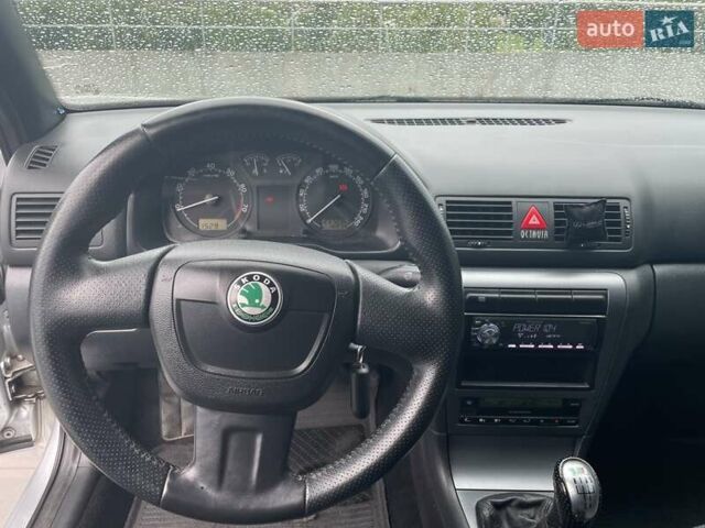 Сірий Шкода Октавія, об'ємом двигуна 1.78 л та пробігом 238 тис. км за 6200 $, фото 23 на Automoto.ua