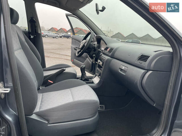 Серый Шкода Октавия, объемом двигателя 1.6 л и пробегом 150 тыс. км за 7500 $, фото 59 на Automoto.ua