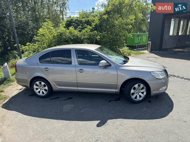 Сірий Шкода Октавія, об'ємом двигуна 1.6 л та пробігом 361 тис. км за 6100 $, фото 2 на Automoto.ua