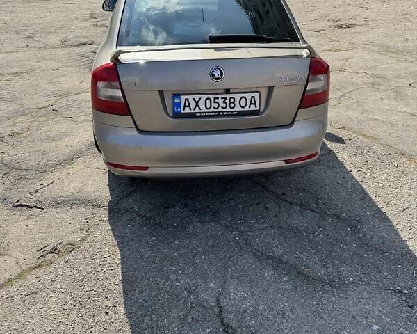 Сірий Шкода Октавія, об'ємом двигуна 1.8 л та пробігом 150 тис. км за 7500 $, фото 2 на Automoto.ua