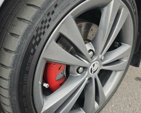 Сірий Шкода Октавія, об'ємом двигуна 1.98 л та пробігом 180 тис. км за 12888 $, фото 43 на Automoto.ua