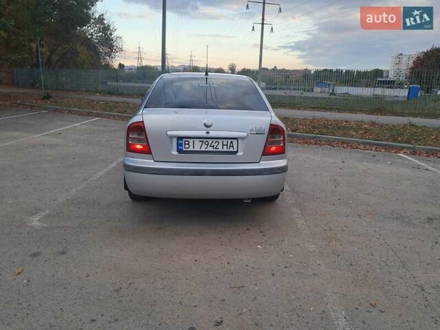 Серый Шкода Октавия, объемом двигателя 1.6 л и пробегом 250 тыс. км за 6100 $, фото 4 на Automoto.ua
