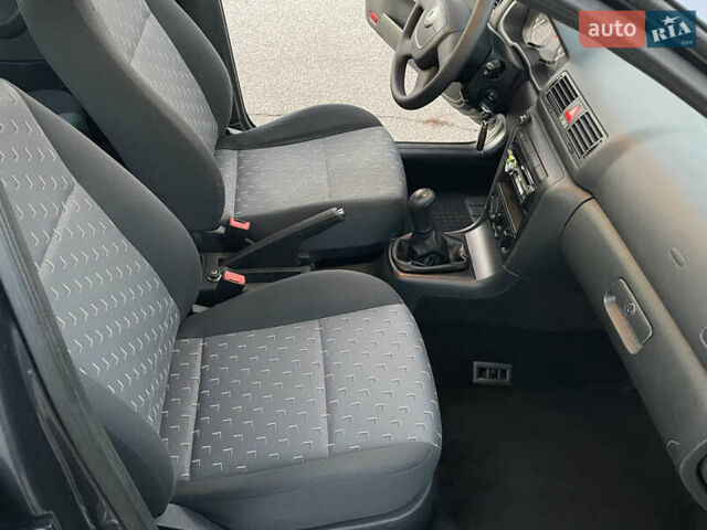 Сірий Шкода Октавія, об'ємом двигуна 1.6 л та пробігом 150 тис. км за 7650 $, фото 50 на Automoto.ua