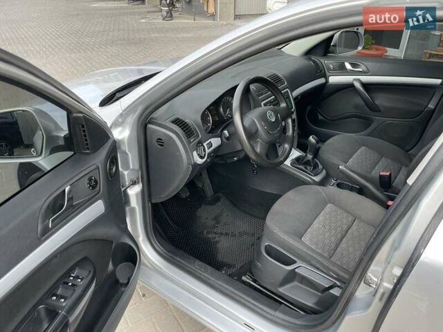 Сірий Шкода Октавія, об'ємом двигуна 1.6 л та пробігом 150 тис. км за 6800 $, фото 9 на Automoto.ua