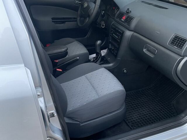 Сірий Шкода Октавія, об'ємом двигуна 1.6 л та пробігом 138 тис. км за 7000 $, фото 3 на Automoto.ua