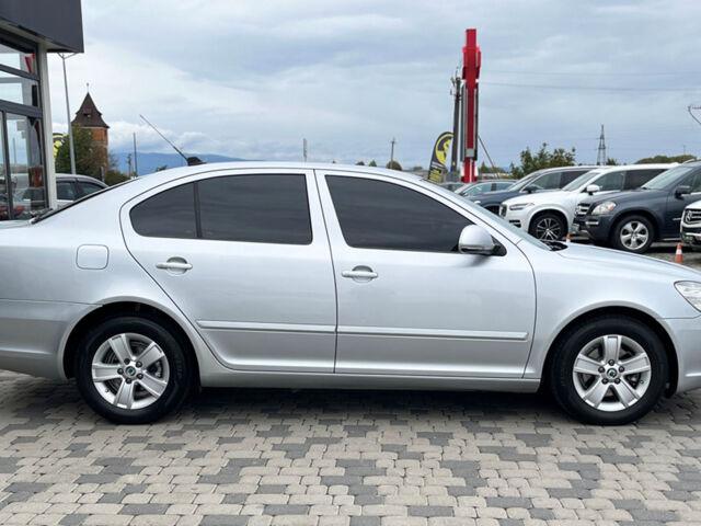 Сірий Шкода Октавія, об'ємом двигуна 1.6 л та пробігом 330 тис. км за 8800 $, фото 7 на Automoto.ua