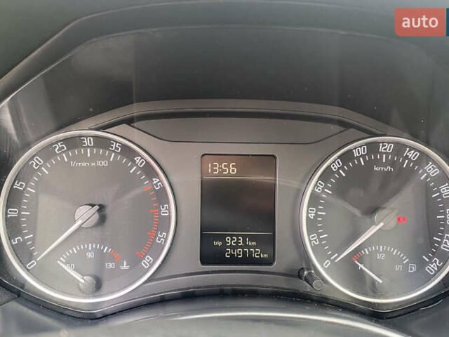 Серый Шкода Октавия, объемом двигателя 1.6 л и пробегом 249 тыс. км за 6200 $, фото 4 на Automoto.ua