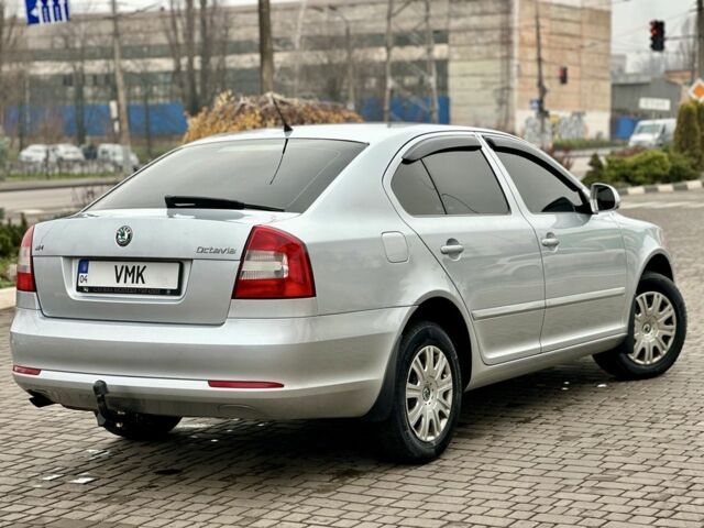 Серый Шкода Октавия, объемом двигателя 1.6 л и пробегом 178 тыс. км за 8700 $, фото 1 на Automoto.ua