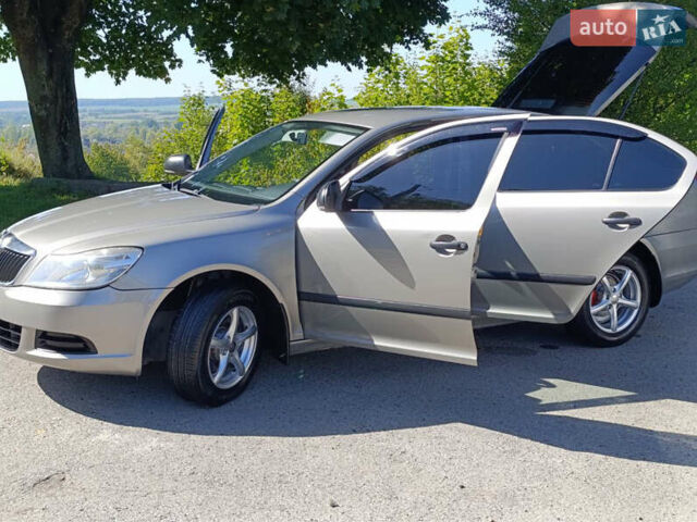 Сірий Шкода Октавія, об'ємом двигуна 1.6 л та пробігом 265 тис. км за 7100 $, фото 54 на Automoto.ua