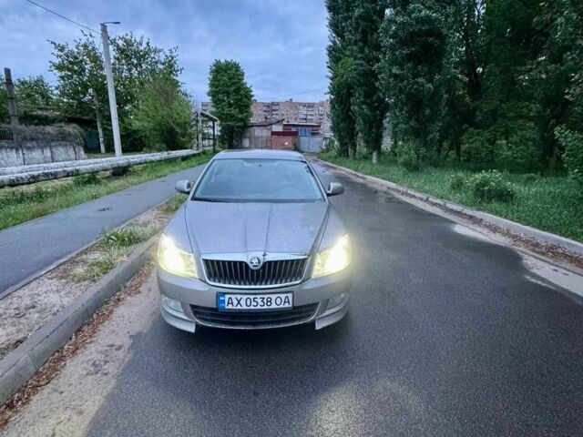 Сірий Шкода Октавія, об'ємом двигуна 1.8 л та пробігом 150 тис. км за 7500 $, фото 11 на Automoto.ua