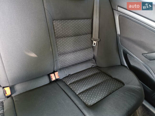 Сірий Шкода Октавія, об'ємом двигуна 1.6 л та пробігом 265 тис. км за 7100 $, фото 1 на Automoto.ua