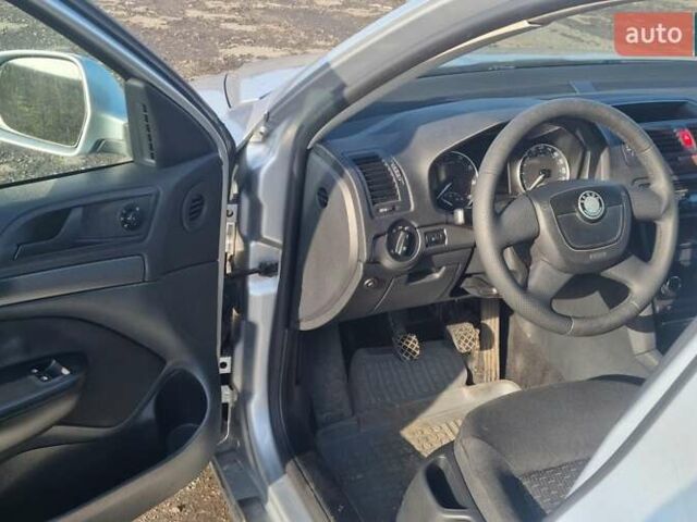 Серый Шкода Октавия, объемом двигателя 1.6 л и пробегом 191 тыс. км за 7399 $, фото 4 на Automoto.ua